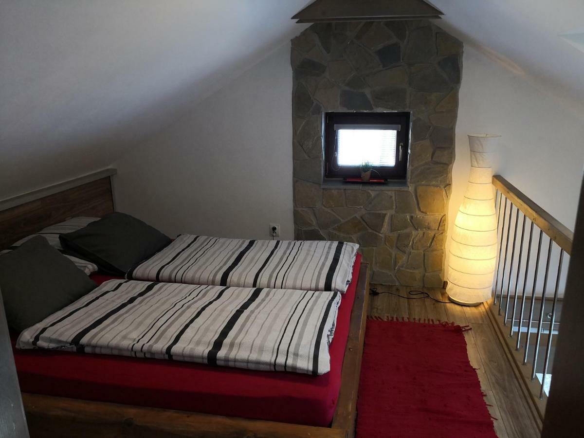 Apartmany Janosikove Diery Терхова Экстерьер фото
